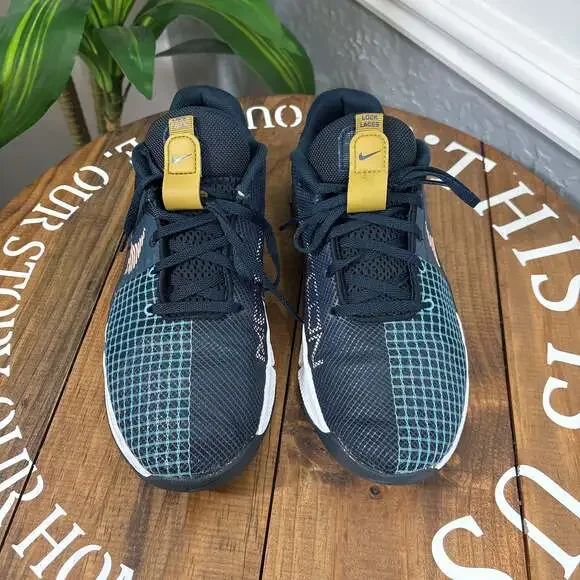 Nike Men's Navy Teal Gold Athletic Running Shoes - Picture 2 of 12